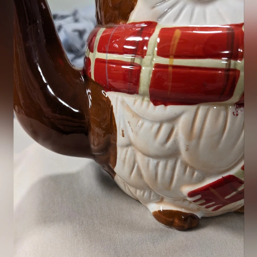 Vintage Pier 1 Imports:Hand painted Chilly Billy Teapot